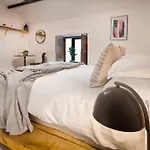 The Gilpin Farmhouse, District Getaway - Ridgestone