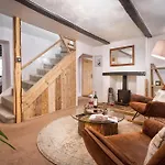 The Gilpin Farmhouse, District Getaway - Ridgestone Dom wakacyjny