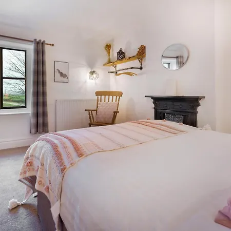 The Gilpin Farmhouse, District Getaway Holiday home